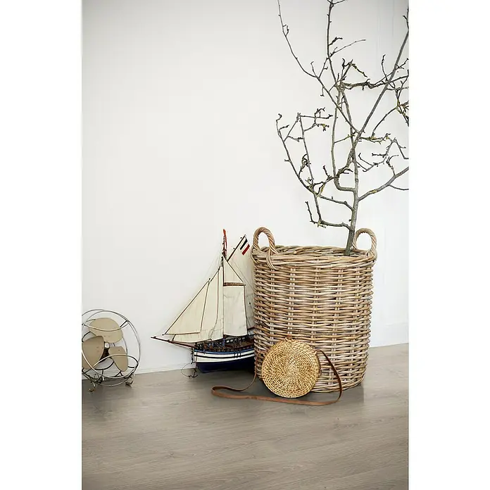 Egger Home Laminat Eiche sandbeige - 1.292 x 193 x 8 mm, Landhausdiele - Stimmungsaufnahme