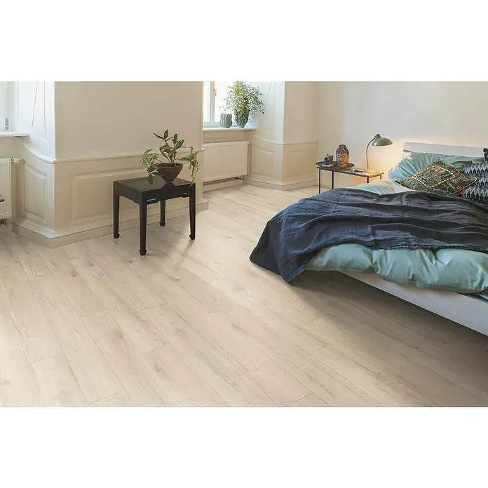 Egger Home Laminat Loja Eiche hell - 1.292 x 193 x 8 mm, Landhausdiele - Stimmungsaufnahme