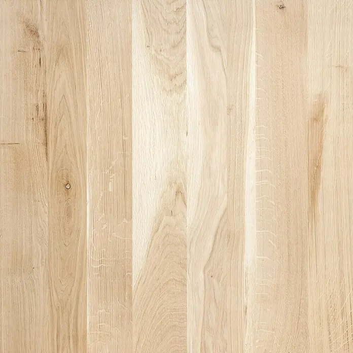 Tischplatte - Eiche, 80 x 80 x 2,6 cm - Nahaufnahme einer hellen, unbehandelten Holzplatte mit sichtbarer Maserung. Perfekt für DIY-Projekte und Möbelbau.