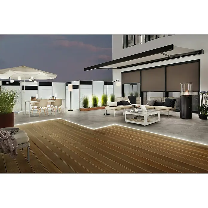 Paulmann Plug & Shine Profil Montage-Clip - Aluminium, Passend für: Paulmann Plug & Shine LED-Band - Ein stilvoller Außenbereich mit Terrassendielen, Sitzmöbeln und Beleuchtung für entspannte Stunden im Freien. Elegantes Design trifft Komfort.