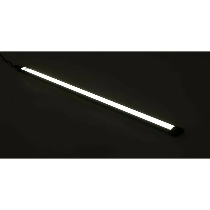 Ritter Leuchten Podelementna LED svjetiljka - 5,5 W, Duljina: 50 cm, Neutralno bijelo - Detaljan prikaz izdužene LED svjetiljke na tamnoj pozadini, koja emitira svijetlu, ujednačenu svjetlost, idealnu za moderne svrhe osvjetljenja.