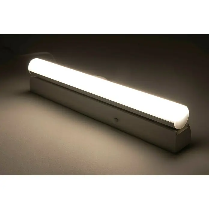 Ritter Leuchten LED-Aufbauleuchte Line - 3 W, Länge: 31 cm, Warmweiß - Nahaufnahme einer hellen, modernen LED-Leuchte, die ein warmes, einladendes Licht ausstrahlt und eine stimmungsvolle Atmosphäre schafft.