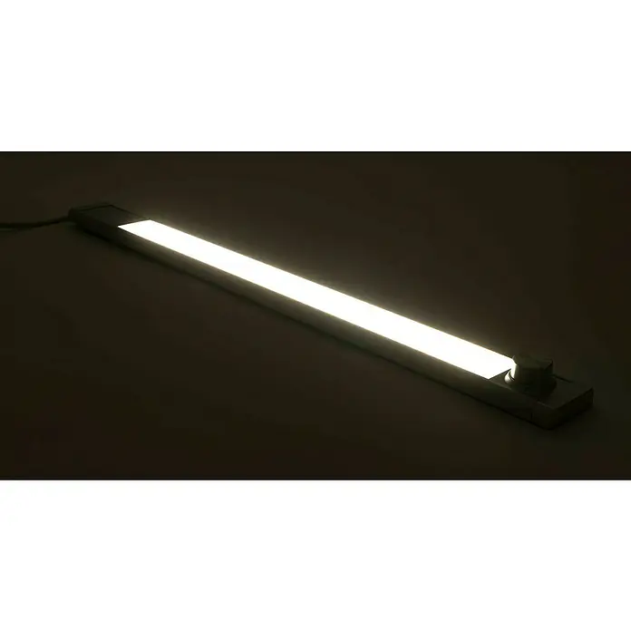 Ritter Leuchten Podelementna LED svjetiljka - 8 W, Duljina: 60 cm, Srebrne boje - Detalj prigušive LED svjetlosne trake, koja zrači svijetlu, ravnomjernu rasvjetu, savršena za rješenja osvjetljenja radnog prostora.
