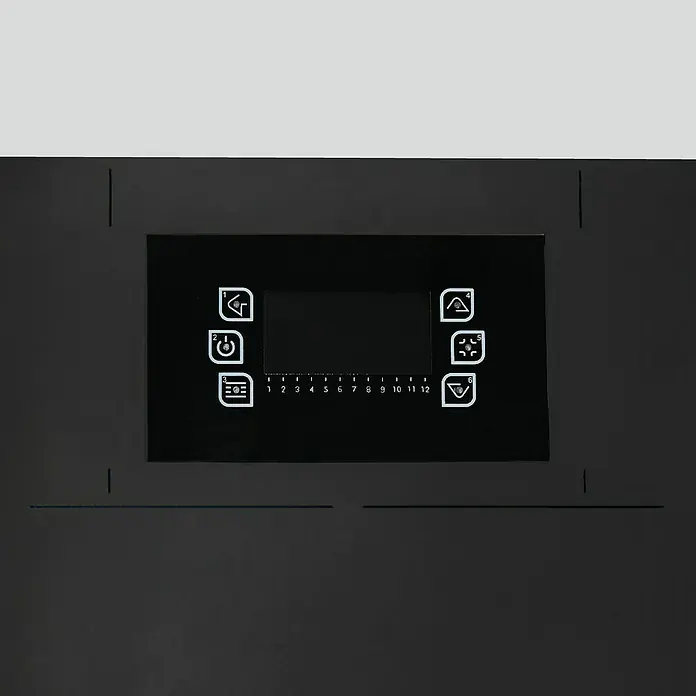 Justus Pelletofen Canis XL - 2,5 kW - 8 kW, Raumheizvermögen: 200 m³, Stahl, Schwarz - Nahaufnahme eines schwarzen Bedienfelds mit Touch-Funktion und digitaler Anzeige für ein Kochfeld.