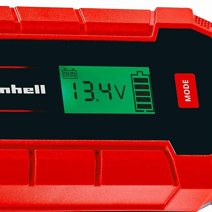 Einhell Cargador de batería para coche  CE-BC 4 M - 12 V, Corriente máx. de carga: 4 A - Primer plano de un cargador de batería Einhell que muestra 13.4V y estado de batería completa.
