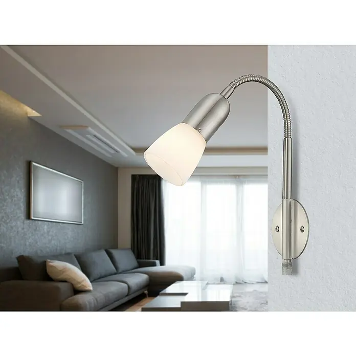 Globo Wandstrahler Cathy - 40 W, Nickel matt, Weiß, E14 - Moderne Wandleuchte mit flexiblem Arm und mattiertem Glasschirm für gezielte Beleuchtung im Wohnraum.