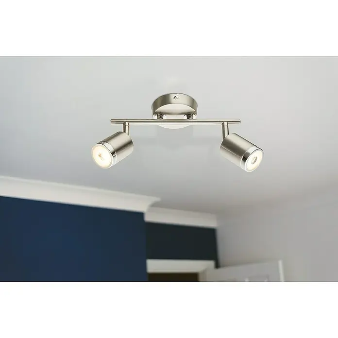 Tween Light LED-Deckenstrahler Star - 10 W, Warmweiß, 2 Stk. - Deckenleuchte mit zwei Strahlern aus gebürstetem Nickel, die ein modernes Ambiente schaffen. Ideal für gezielte Beleuchtung und stilvolles Design.
