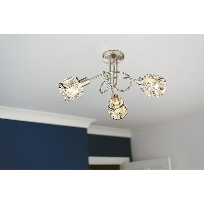 Tween Light Deckenstrahler Diamant - 120 W, E14, 3 Stk. - Eine moderne Deckenleuchte mit drei Kristalllampenschirmen und einem eleganten, gewundenen Design, die jeden Raum aufwertet.