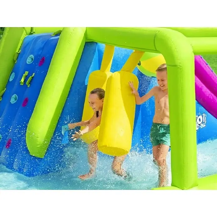 Bestway Vodeni tobogan  Water Park - 710 x 310 x 265 cm - Vodeni park na napuhavanje s toboganima i zidom za penjanje, djeca se zabavljaju u vodi.