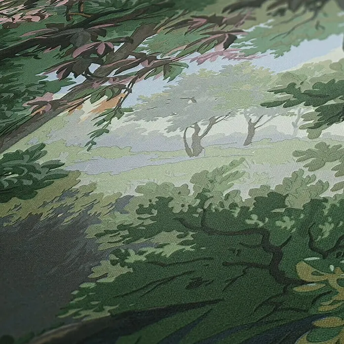 AS Creation History of Arts Vliestapete Flugenten im Dschungel - Grün, Floral, 10,05 x 0,53 m - Malerei einer Waldlandschaft mit Bäumen und Büschen in Grüntönen, die eine ruhige, natürliche Szene darstellt.