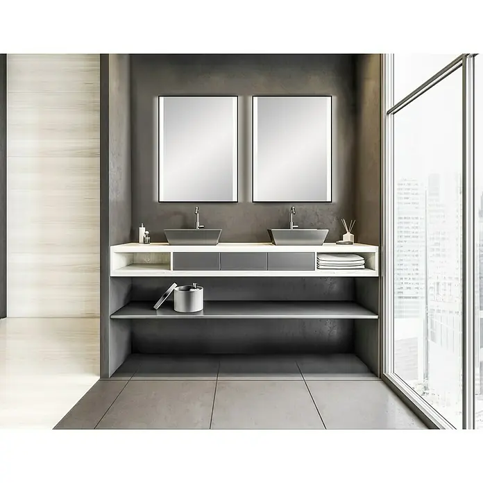 DSK LED-Lichtspiegel Black Star - 80 x 60 cm, Mit Kippschalter - Elegantes Badezimmer-Design mit zwei Waschbecken, Spiegeln und minimalistischen Möbeln. Die Farbpalette ist modern und ansprechend.