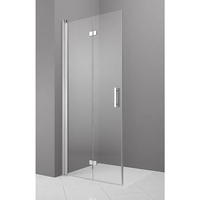 Camargue Vario Eckdusche S1+S52 - 75 x 80 x 195 cm, Beschichtet, Stärke: 6 mm, Silber - Elegante Duschkabine mit klaren Glaspaneelen und schlichten Chrombeschlägen vor einer grauen Wand und weißen Fliesen.