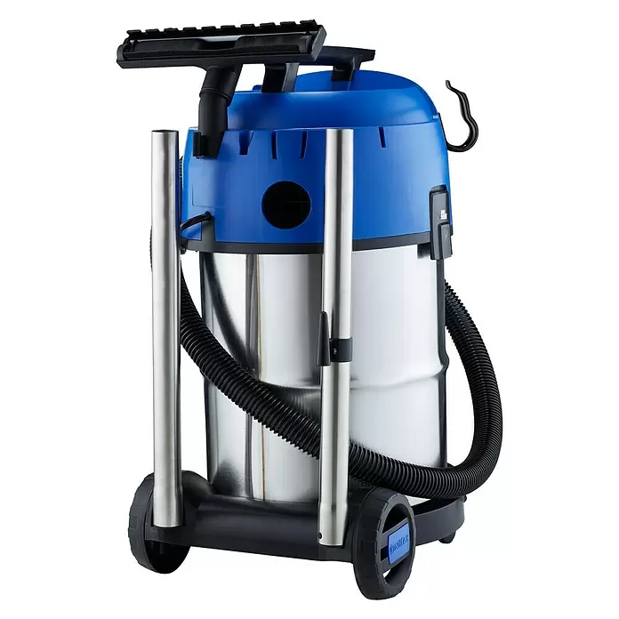 Nilfisk Nass-Trockensauger Multi II 30 T Inox VSC - 1.400 W, Behältervolumen: 30 l - Diagonale Ansicht