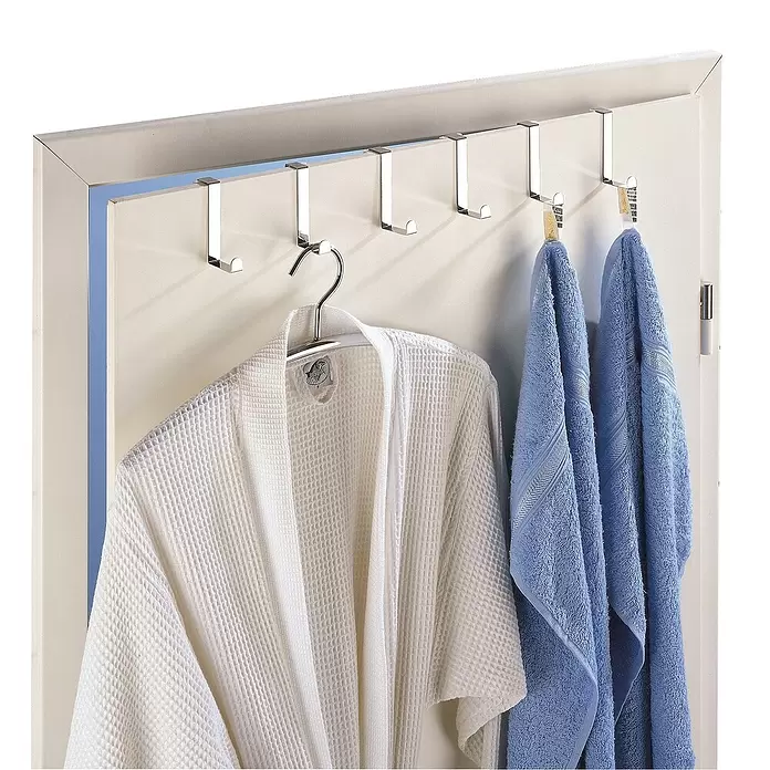 Wenko Gancho de puerta - Acero inoxidable, 6 ud. - Producto en uso