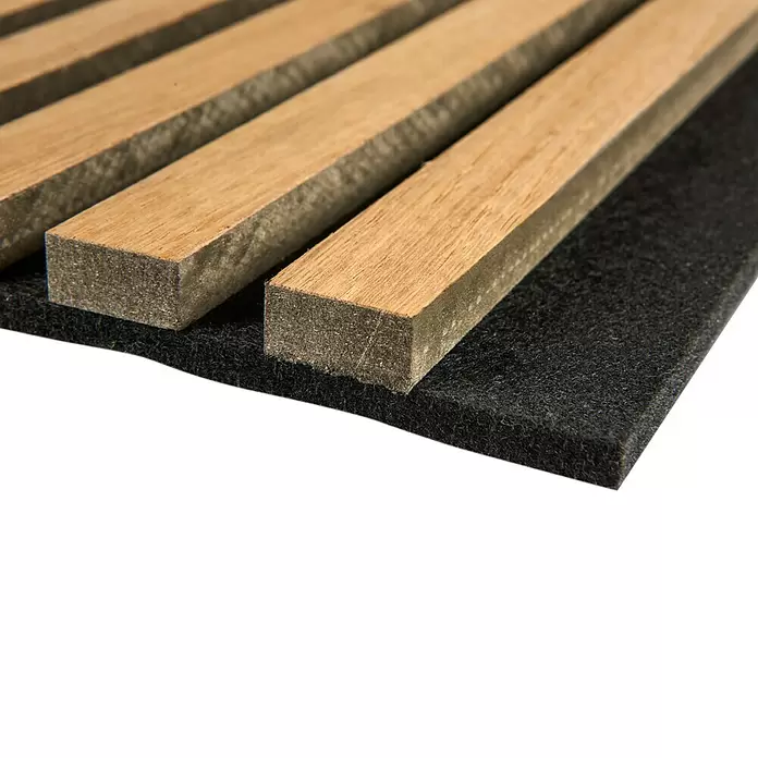 FibroTech Akustikpaneel Basic - Oiled Oak, 2.440 x 605 x 22 mm, 1 Paneel - Detailaufnahme