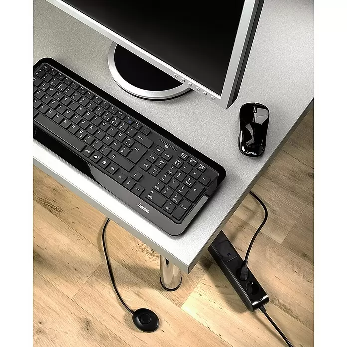 Hama Steckdosenleiste - 6-fach, Schwarz, Kabellänge: 1,5 m, 3.500 W - Detailaufnahme