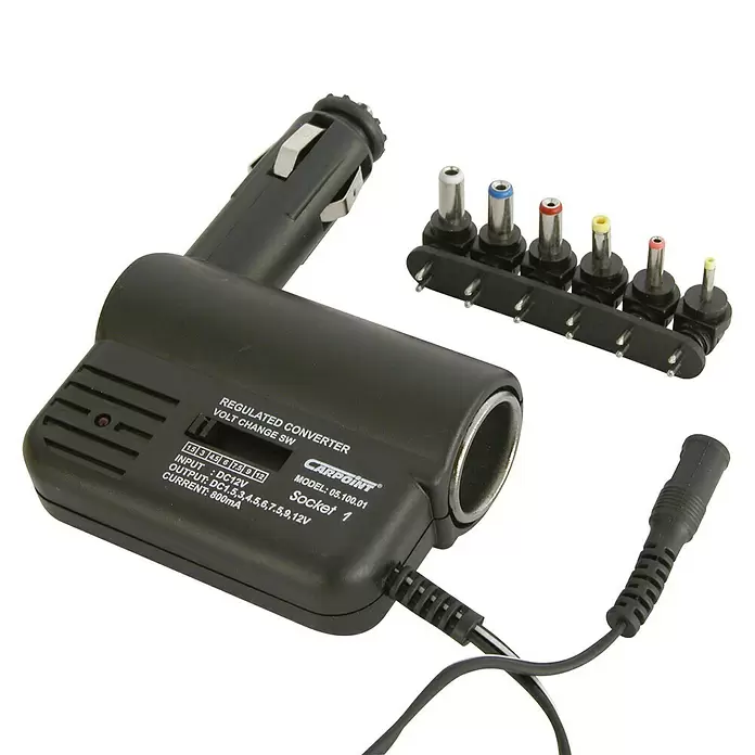 Carpoint Omvormer 800mA - 12 V - Close-up