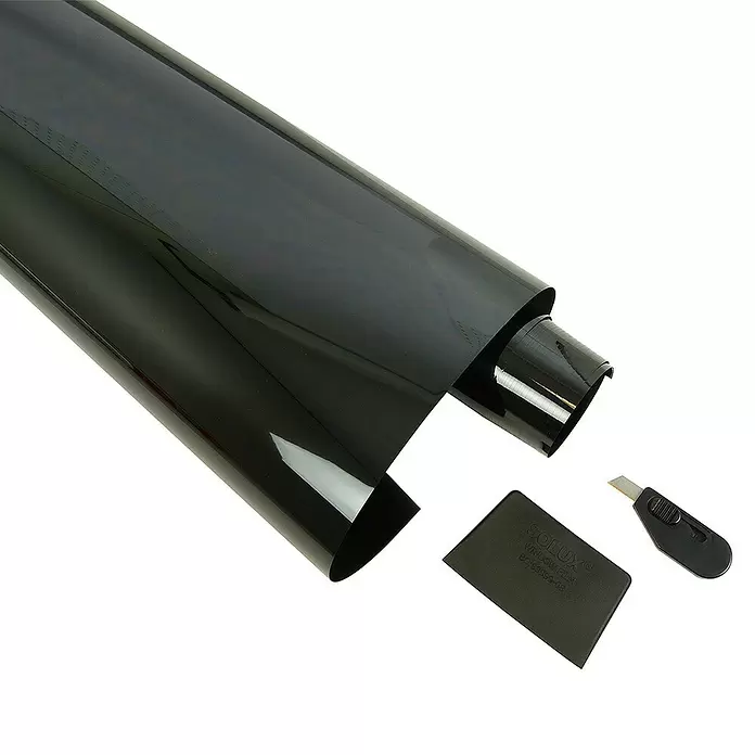 Carpoint Ruitenfolie Limoblack 3% - l x b: 300 x 76 cm - Close-up