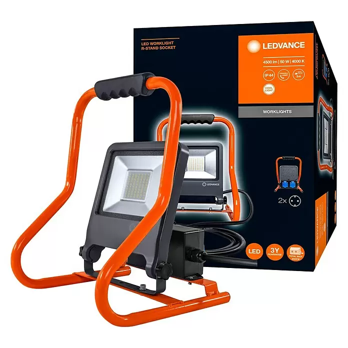 Ledvance LED-Strahler - L x B x H: 27 x 28 x 38 cm, Kaltweiß - Diagonale Ansicht