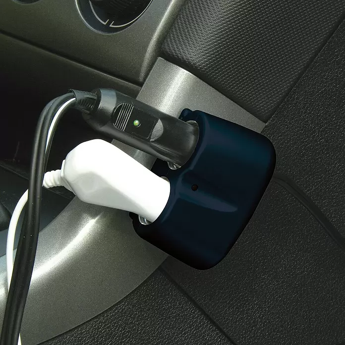 Carpoint Stekkerdoos 2-weg 5A - 12 V - Toepassingsvoorbeeld