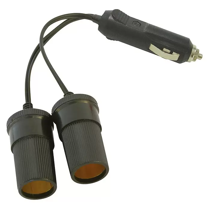 Carpoint Stekkerdoos 2-weg 5A - 12 - 24 V - Diagonaal zicht