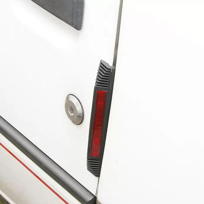Carpoint Deurbeschermer strips enkel - 2 st., 140 mm, Zwart - Close-up