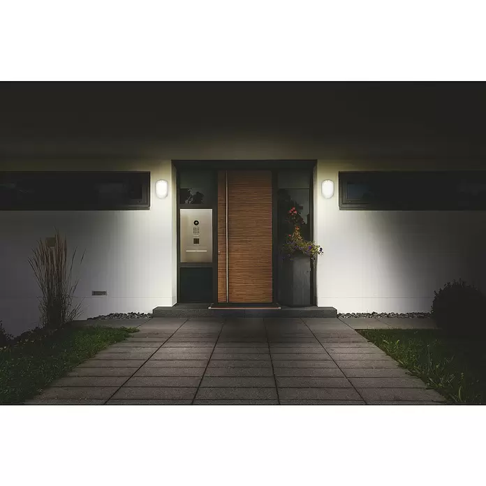 Osram Endura Style LED-Außenwandleuchte mit Sensor - 12,5 W, 180 x 60 x 283 mm, Edelstahl, IP44 - Stimmungsaufnahme