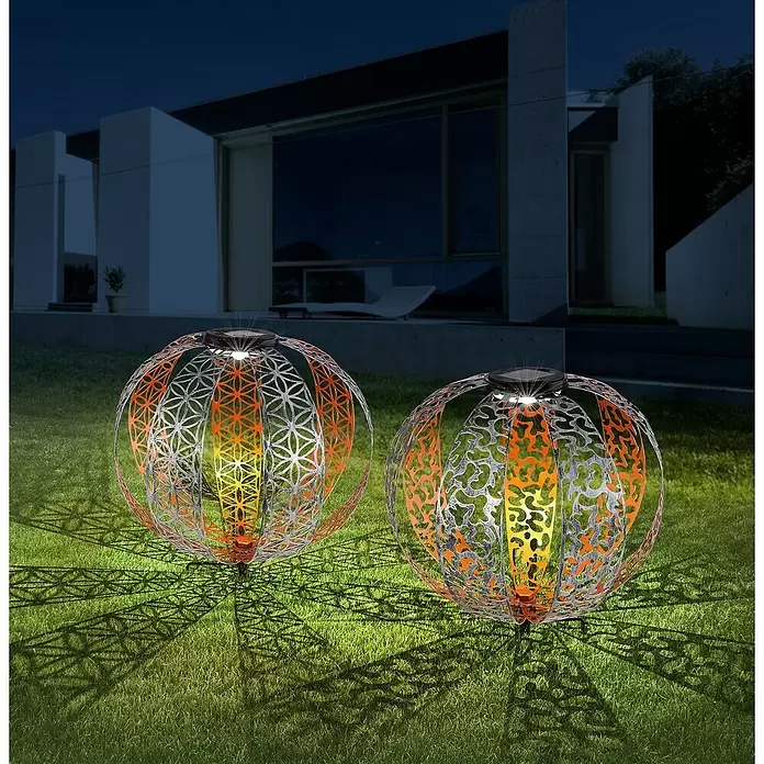 Globo Solarleuchte - Erdspieß, Warmweiß, Ø x H: 30 x 41 cm - Stimmungsaufnahme