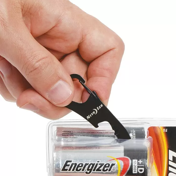 Nite Ize Multi-Tool DoohicKey ClipKey - Schwarz - Anwendungsbeispiel