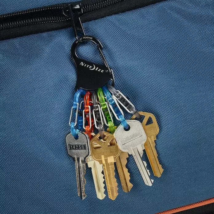 Nite Ize Karabinerhaken KeyRack - L x B: 12 x 2 mm, Edelstahl - Anwendungsbeispiel