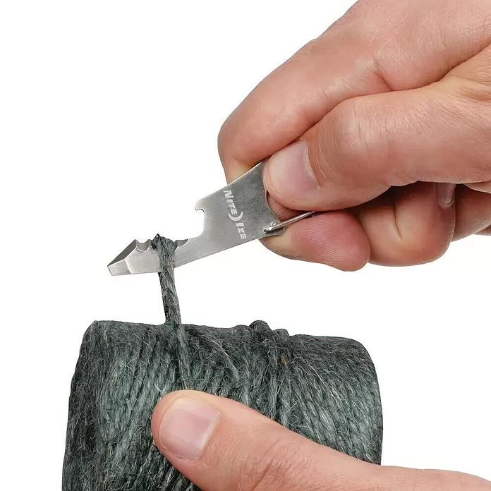 Nite Ize Multi-Tool DoohicKey ClipKey - Silber - Anwendungsbeispiel