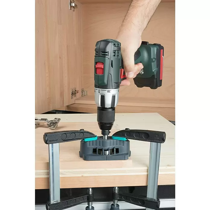 Wolfcraft Bohrhilfe - Lochdurchmesser: 35 mm - 12 mm - Anwendungsbeispiel