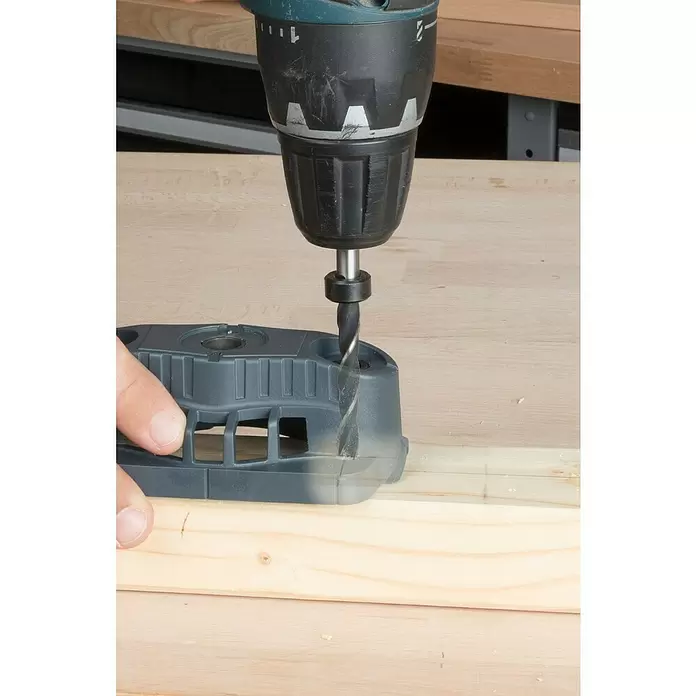 Wolfcraft Bohrhilfe - Lochdurchmesser: 35 mm - 12 mm - Anwendungsbeispiel