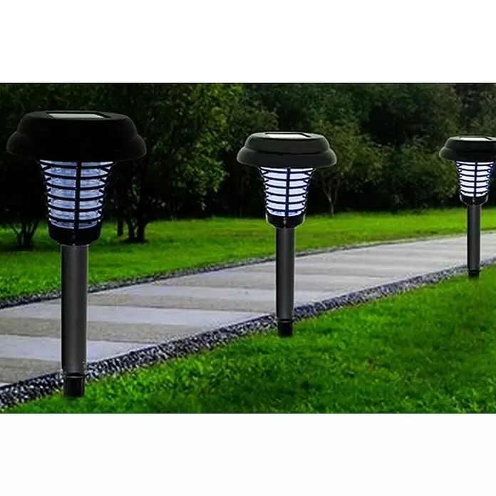 Ferotehna Solarna svjetiljka Mosquito - Crne boje, Štap za zabijanje u zemlju - Živopisni prikaz