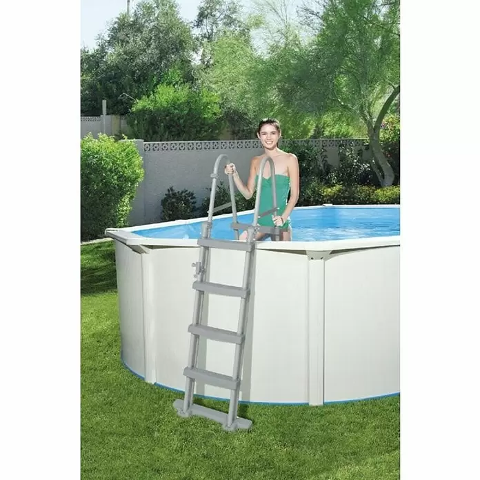 Bestway Bazen sa priborom Hydrium - Ø x V: 460 x 120 cm, Zapremnina: 17.430 l - Proizvod u upotrebi