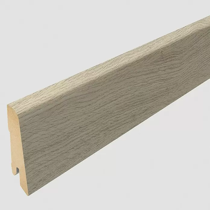 Egger Plint Monfort Wit Eiken - 2,4 m x 17 mm x 60 mm, Recht - Close-up