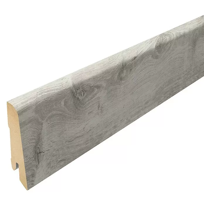 Egger Sockelleiste Bermuda Eiche Weiß - 2,4 m x 17 mm x 60 mm, Gerade - Detailaufnahme