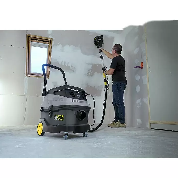 Fartools Aspirador en seco y húmedo MF35 - 1.600 W, 35 l - Producto en uso