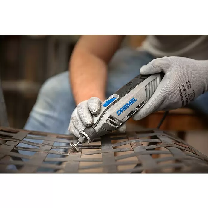 Dremel Višenamjenski alat - 175 W, Pribor: 128 dij. - Proizvod u upotrebi
