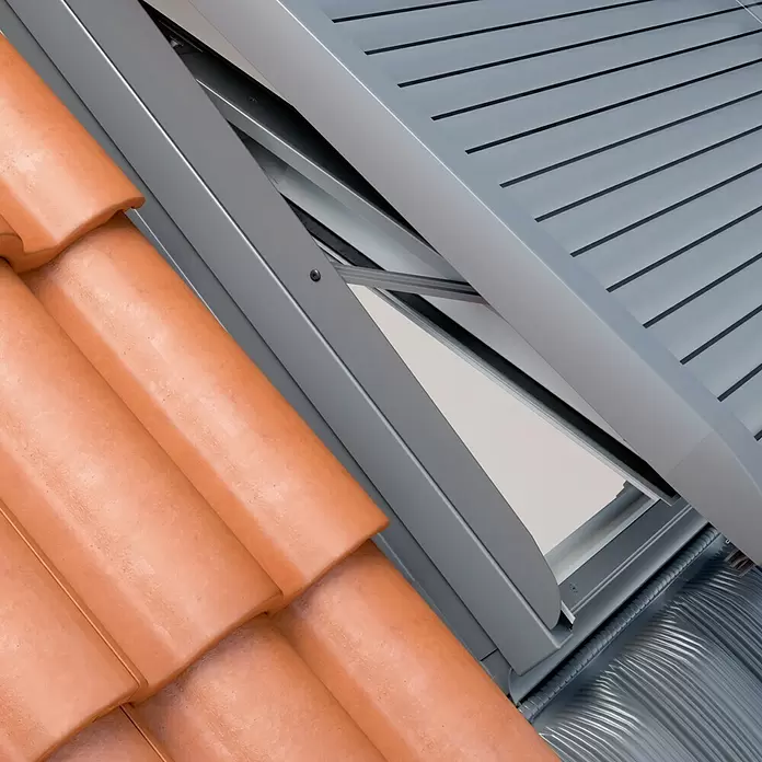 Dachfenster-Rollladen SSR - 55 x 98 cm, Passend für: Solid Elements Dachfenster - Detailaufnahme