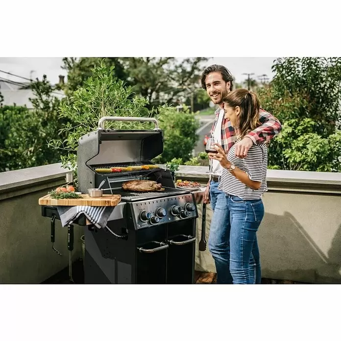 Broil King Plinski roštilj Baron 490 - Snaga: 12,4 kW - Proizvod u upotrebi