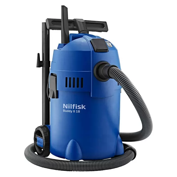 Nilfisk Nass-Trockensauger Buddy II 18 T - 1.200 W, Behältervolumen: 18 l, Luftmenge: 3.600 l/min - Diagonale Ansicht