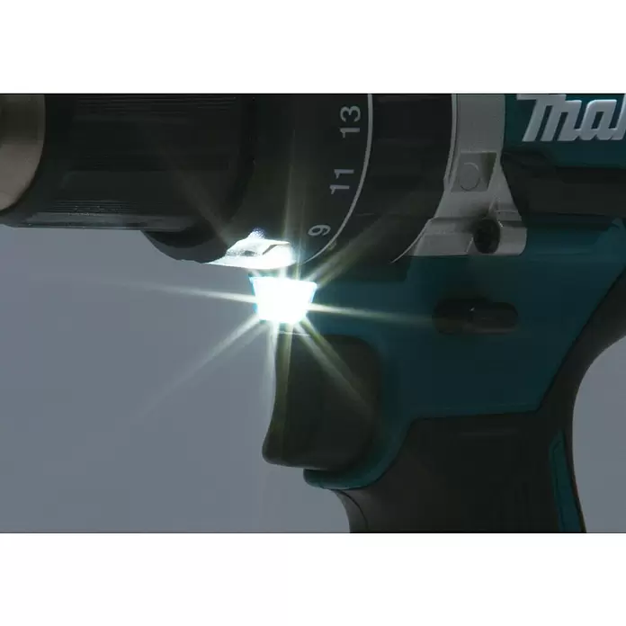 Makita Akku-Schlagbohrschrauber DHP484Z - 18 V, Ohne Akku, Leerlaufdrehzahl: 0 U/min - 2.000 U/min - Anwendungsbeispiel