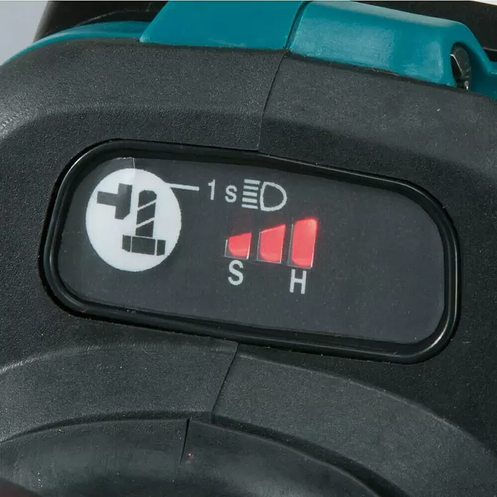 Makita Akku-Schlagschrauber - 18 V, 2 Akkus, 5 Ah, Leerlaufdrehzahl: 0 U/min - 2.200 U/min - Detailaufnahme