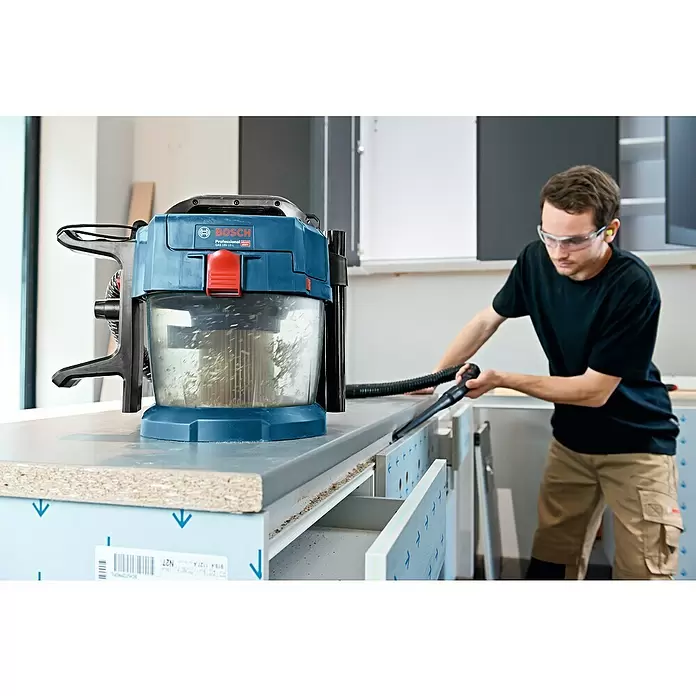 Bosch Professional Akumulatorski usisavač za mokro i suho usisavanje GAS 18V-10L - 18 V, Bez akumulatora - Proizvod u upotrebi