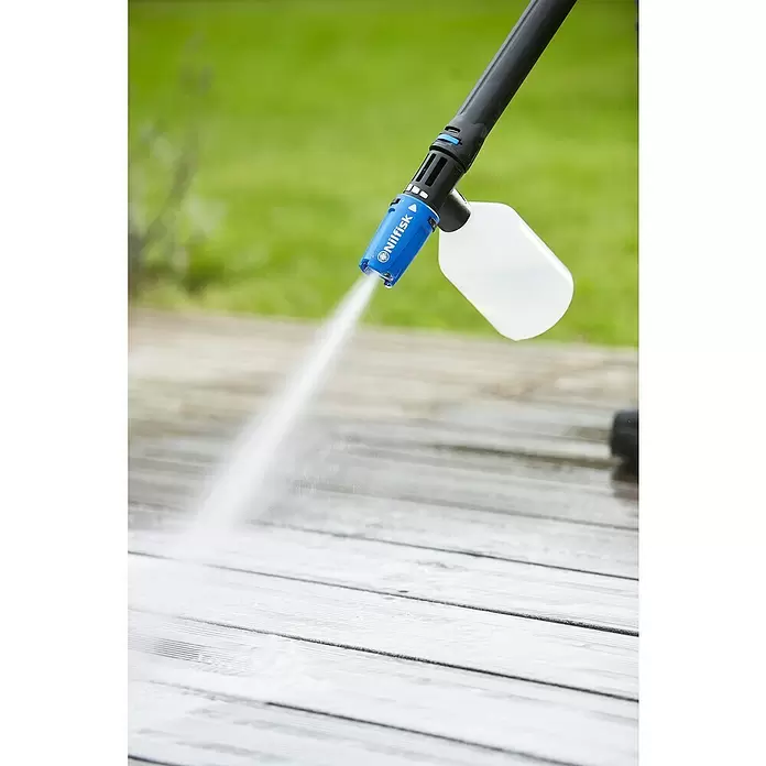 Nilfisk Click & Clean Superpulverizador CC Super Foam Sprayer - Plástico - Producto en uso