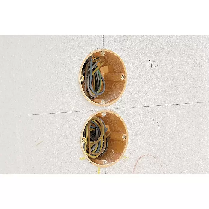 Wolfcraft Bohrschablone - 185 x 50 mm, Geeignet für: Hohlwanddosen - Detailaufnahme