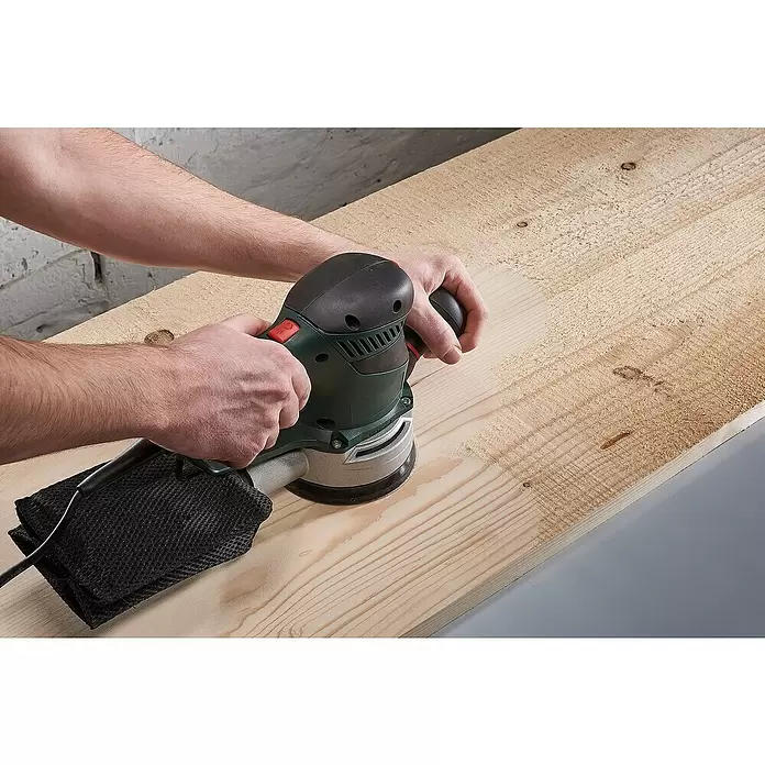 Alpha Tools Schleifscheiben - Durchmesser: 125 mm, Körnung: 80, Passend für: Exzenterschleifer - Anwendungsbeispiel