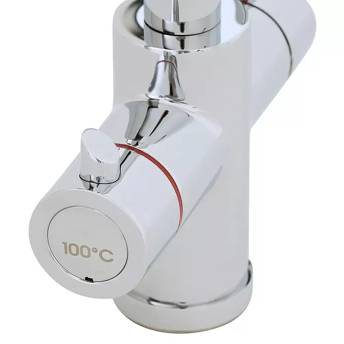 Thermoflow Untertischspeicher und Armatur 100 E - 5 l, 2.200 W, Temperaturbereich: 35 °C bis kochend, Armatur eckig - Detailaufnahme