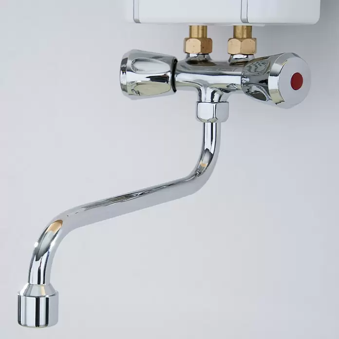 Thermoflow Kleindurchlauferhitzer Elex 3,5 - Mit Armatur, 3.500 W, 2 l/min bei 25 °C - Detailaufnahme
